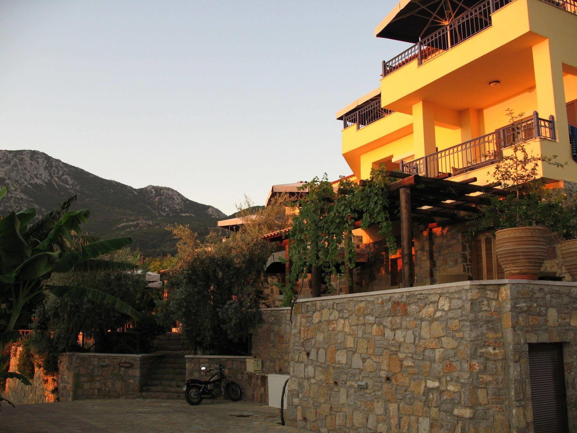 Angelica Villas Hotel Apartments Epidaurus Exteriör bild